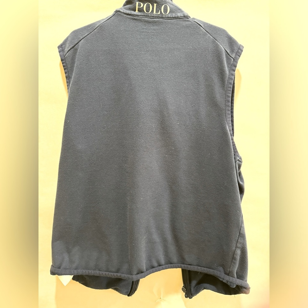 Kids polo performance vest size M(10-12) great condition - Picture 2 of 2